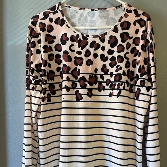 Leopard and stripe contrast long sleeve - Picture 1 of 2